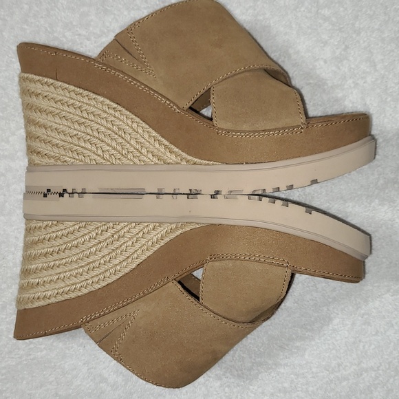 UGG Abbot Wedge Sandals Slide Brown Suede Platform Size 10 - Picture 5 of 10